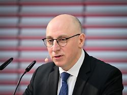 "Bedrohungen verhindern": Verfassungsschutz-Chef Selen will mehr Befugnisse für seine Behörde
