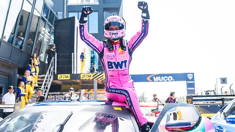 Grosser-Jubel-auf-dem-Circuit-Zandvoort-beim-Italiener-Matteo-Cairoli