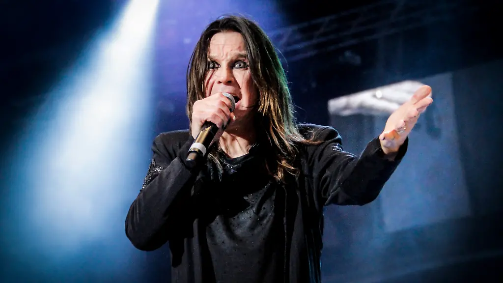 Black-Sabbath-at-Sweden-Rock-Festival-2014-Vocalist-Ozzy-Osbourne