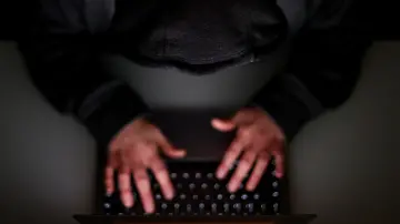 431653492