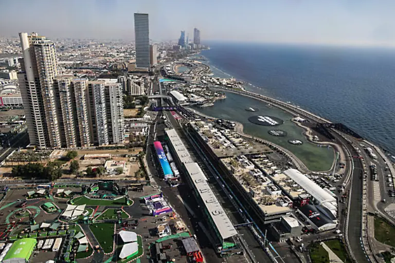 General-view-F1-Grand-Prix-of-Saudi-Arabia-at-Jeddah-Corniche-Circuit-on-April-19-2025-in-Jeddah-Saudi-Arabia