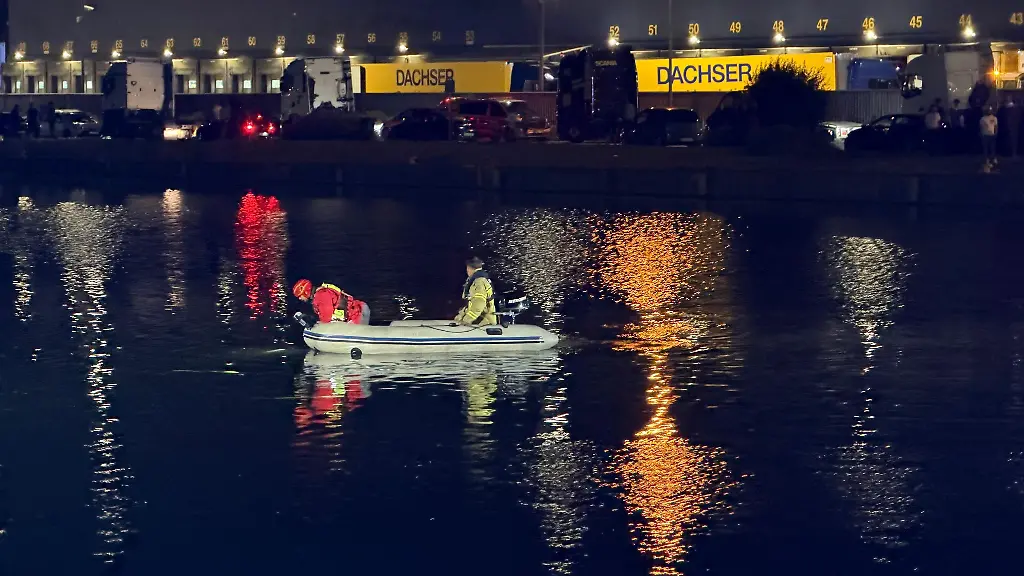 Ein-junger-Mann-ist-im-Rhein-Herne-Kanal-ertrunken