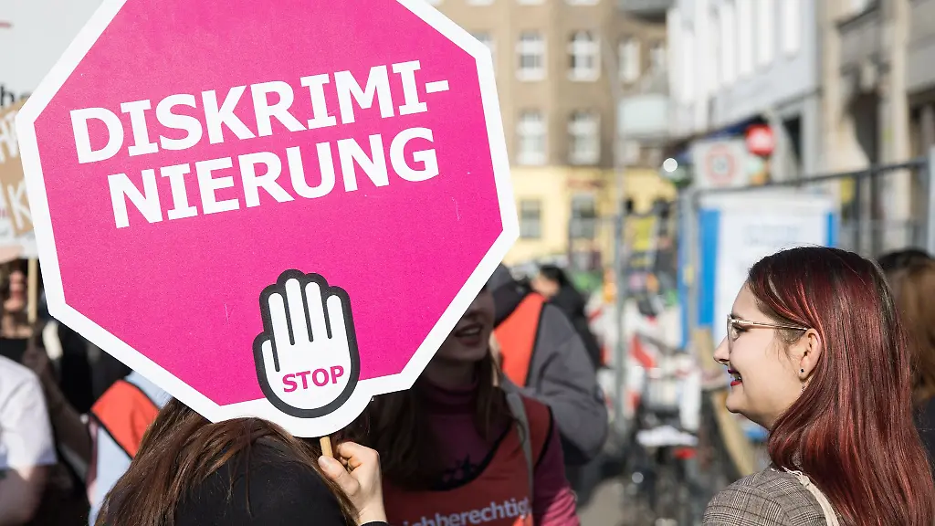 Antidiskriminierungsstellen-in-Sachsen-Anhalt-haben-2025-deutlich-mehr-Faelle-registriert