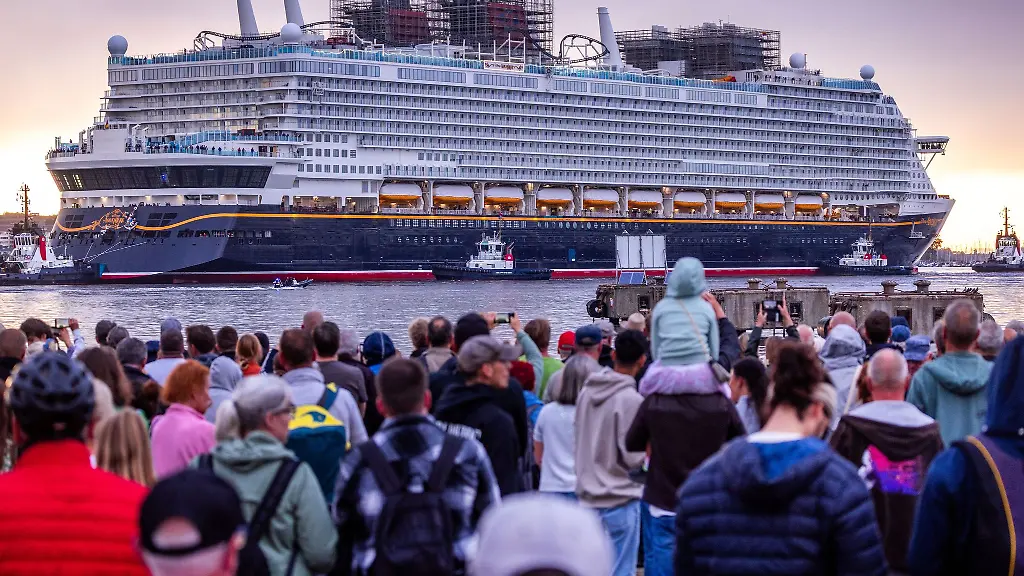 Das-Kreuzfahrtschiff-Disney-Adventure-sorgte-2025-fuer-einen-Exportschub-in-Mecklenburg-Vorpommern