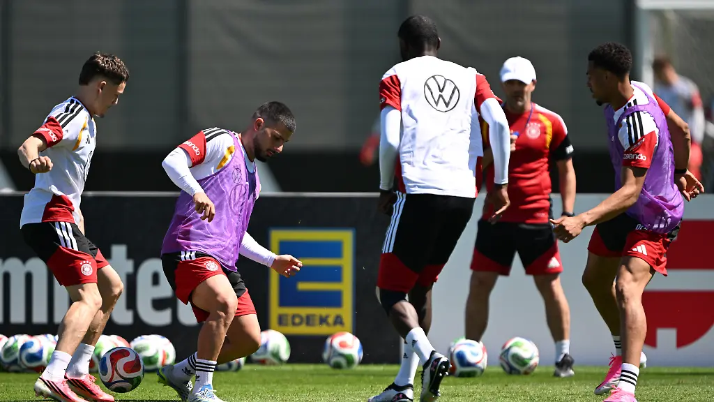 Fussball-Nationalmannschaft-Deutschland-Turniervorbereitung-vor-der-WM-Endrunde-Training-Deniz-Undav-2-v-l-Deutschland-in-Aktion