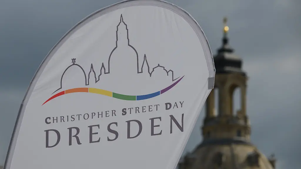 Die-CSD-Organisatoren-in-Dresden-kaempfen-fuer-den-Versammlungsstatus-ihres-Strassenfestes-auch-vor-Gericht