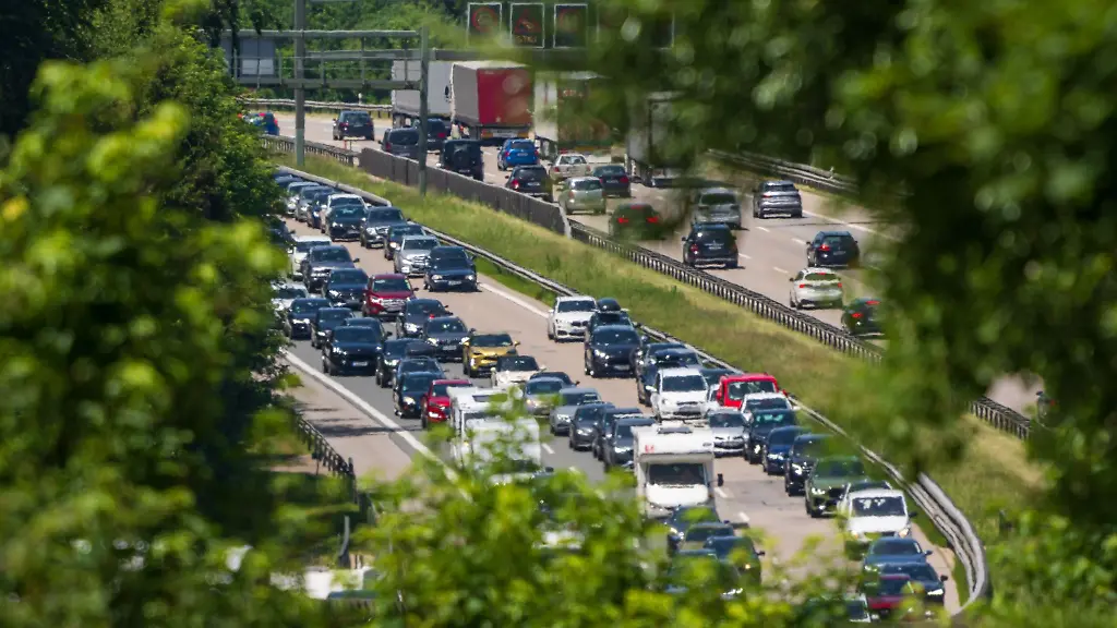 Die-Brenner-Blockade-wird-laut-ADAC-auch-auf-den-Autobahnen-in-Baden-Wuerttemberg-zu-spueren-sein