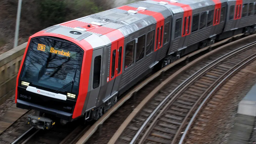 Wegen-Bauarbeiten-ist-die-U-Bahn-Linie-U3-am-Wochenende-zwischen-Barmbek-und-Berliner-Tor-gesperrt