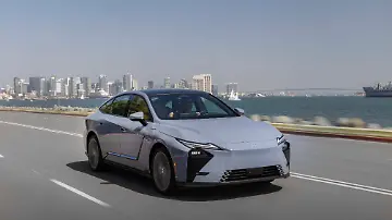Lexus_ES_2026_VO