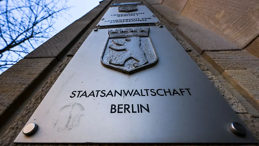 Die-Berliner-Staatsanwaltschaft-Berlin-klagt-einen-Mann-wegen-versuchter-Toetung-seiner-Frau-an