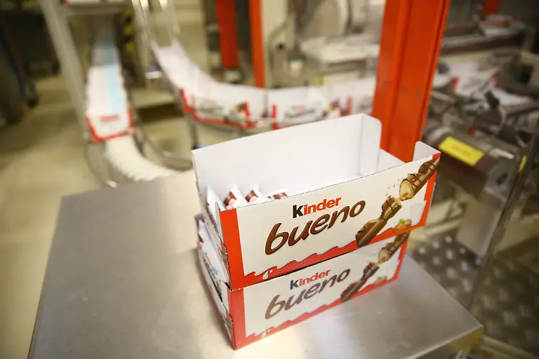 PHOTOPQR-LE-PARISIEN-Agroalimentaire-Nutella-et-Kinder-Bueno-Usine-Ferrero-de-Villers-Ecalles-Seine-Maritime-La-plus-grosse-usine-de-Nutella-au-monde-fabrique-25-de-la-production-mondiale-environ-600-000-pots-sortent-par-jour-2018-02-05-Ferrero-factory-which-produces-Nutella-and-Bueno