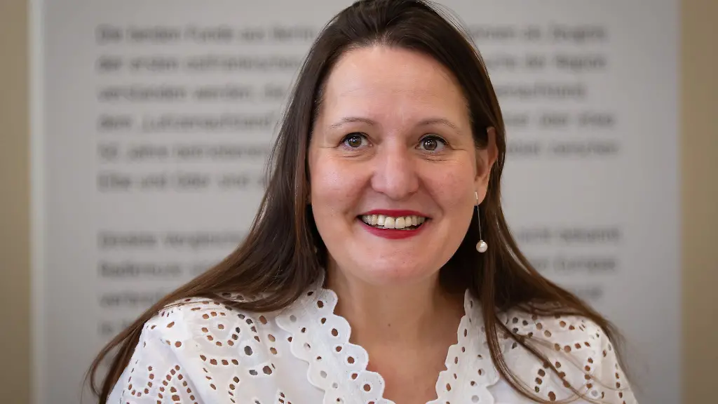 Ministerin-Schuele-will-mehr-Wohnraum-fuer-Studierende