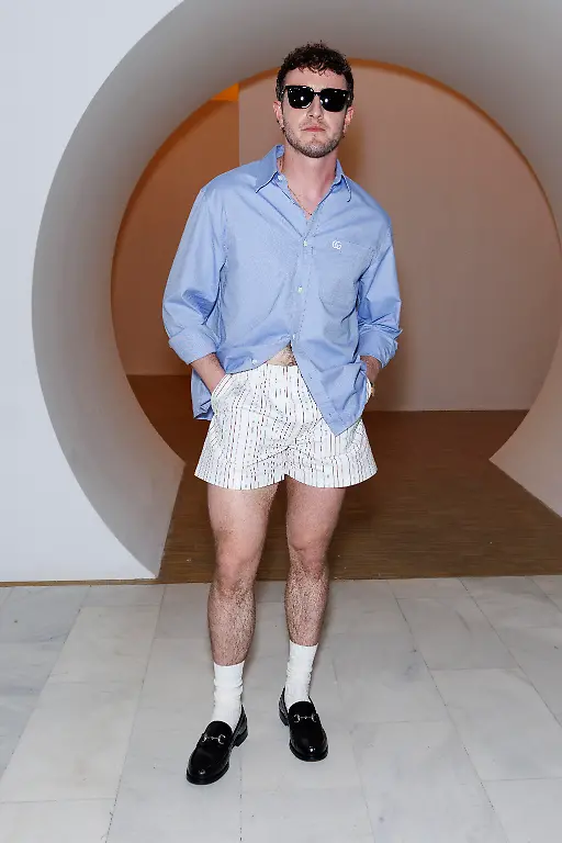 Paul-Mescal-attends-GUCCI-Men-Spring-Summer-2025-Runway-during-Milan-Fashion-Week-Menswear-on-June-2024-Milan-Italy-17-06-2024