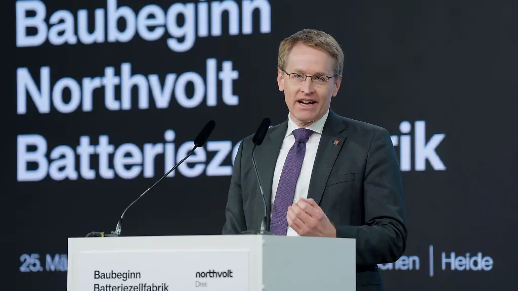 Die-Regierung-von-Daniel-Guenther-CDU-hat-nach-Ansicht-des-Landesverfassungsgerichts-nicht-ausreichend-ueber-die-geplante-Northvolt-Foerderung-informiert