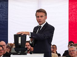 Präsident besucht Vorwerk: Macron kocht künftig mit Thermomix