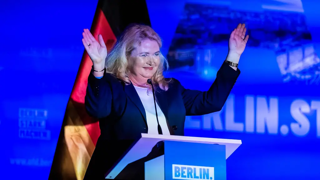 Die-Berliner-AfD-musste-mit-ihrem-Parteitag-zum-wiederholten-Male-ins-Nachbarland-Brandenburg-ausweichen