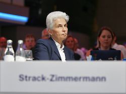 Überraschende Kampfkandidatur: Strack-Zimmermann tritt jetzt doch gegen Kubicki an