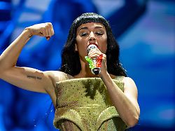 In Streit um Luxusvilla: Gericht spricht Katy Perry Millionenentschädigung zu