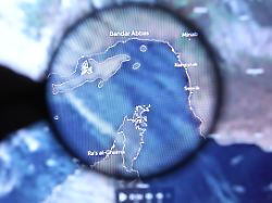 Warnungen missachtet?: USA attackieren Frachtschiff im Golf von Oman