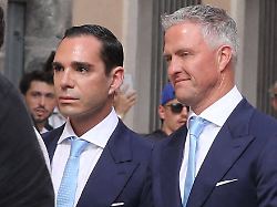 Hochzeit im Partnerlook : Ralf Schumacher und Etienne trauen sich in Saint-Tropez