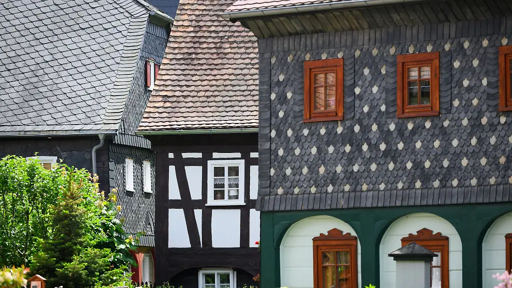 Umgebindehaeuser-praegen-vor-allem-in-Ostsachsen-manches-Ortsbild-in-einzigartiger-Weise