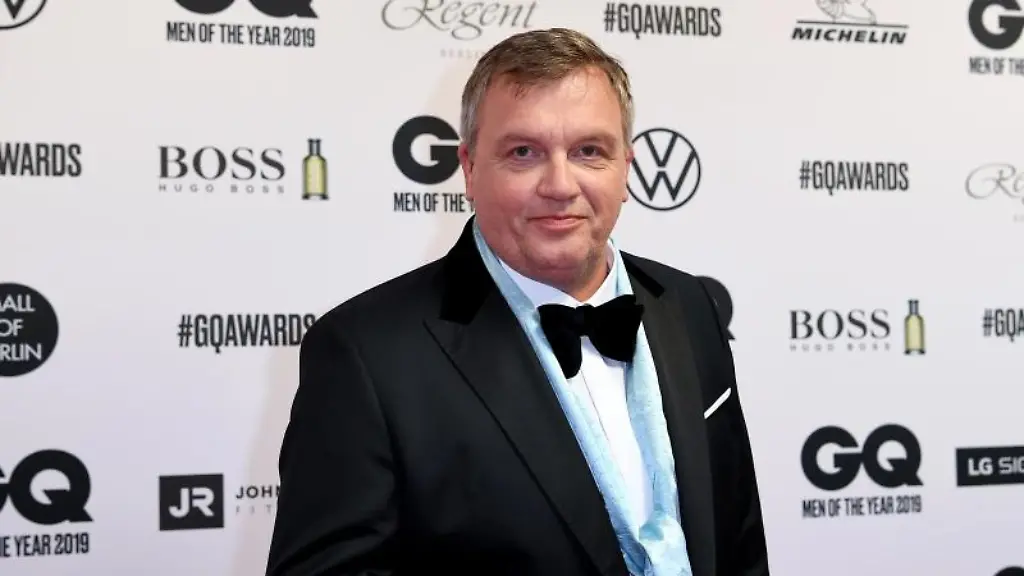 Hape-Kerkeling-kommt-zu-einer-Preisverleihung