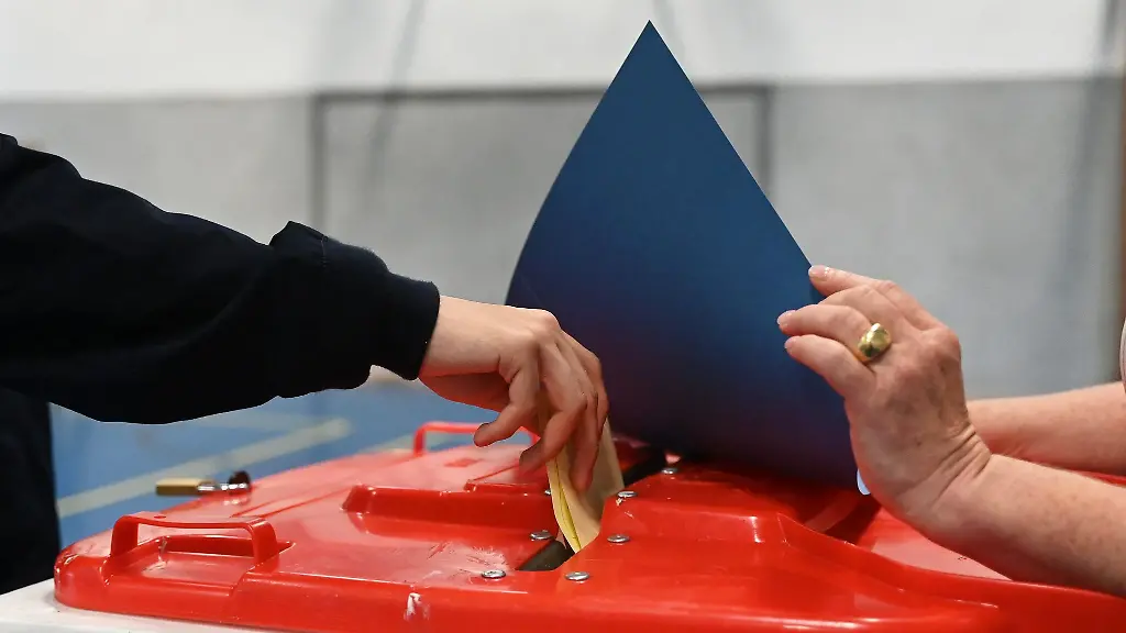 Wirtschaftsverbaende-zeigten-sich-enttaeuscht-vom-Ausgang-des-Referendums