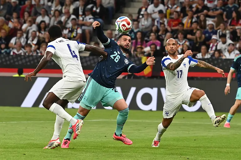 Deniz-UNDAV-GER-Aktion-Zweikampf-gegen-Nikolai-Alho-FIN-Deutschland-GER-Finnland-FIN-Fussball-Laenderspiel-Freundschaftsspiel-am-3105-2026-Mewa-Arena-Mainz-Deutschland