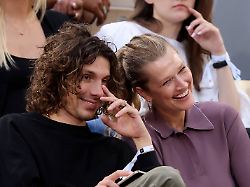 Kein Unbekannter im Tennis: Topmodel Toni Garrn turtelt bei French Open mit neuem Partner
