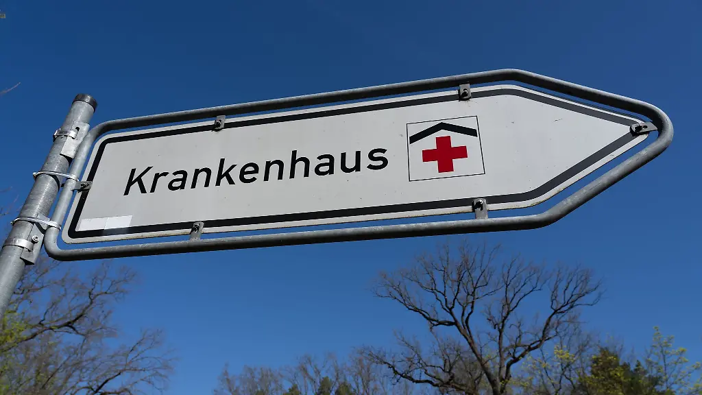 Die-Gewerkschaft-Verdi-befuerchtet-eine-Verschlechterung-der-Krankenhausfinanzierung-und-ruft-an-mehreren-Standorten-in-Brandenburg-zu-Protestaktionen-auf