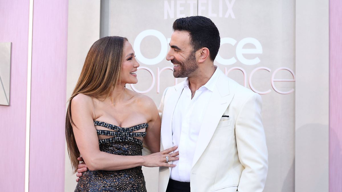“It happens all the time”: Jennifer Lopez dismisses dating rumors ...