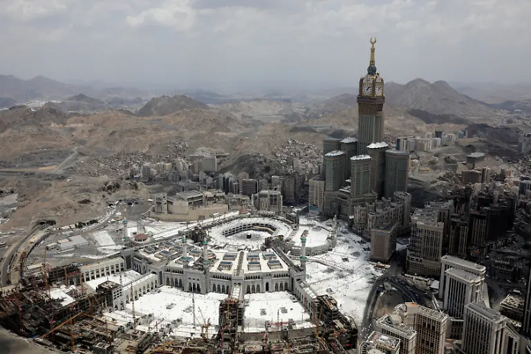 2019-08-12T000000Z-1186169542-RC185D3F96E0-RTRMADP-3-SAUDI-HAJ