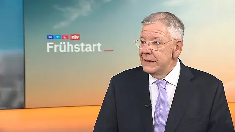 Christoph Ahlhaus