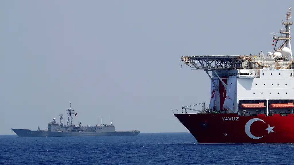 2019-08-07T000000Z-1242350594-RC110E733AB0-RTRMADP-3-CYPRUS-TURKEY-SHIPS