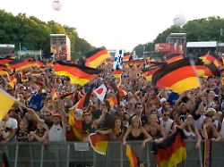 Sommermärchen 2.0? : DFB plant für neue Bewerbung für Fußball-WM in Deutschland