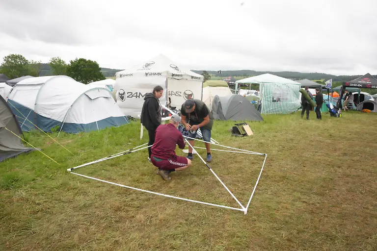 Rock-am-Ring-Camper-beziehen-Quartier-am-Nuerburgring