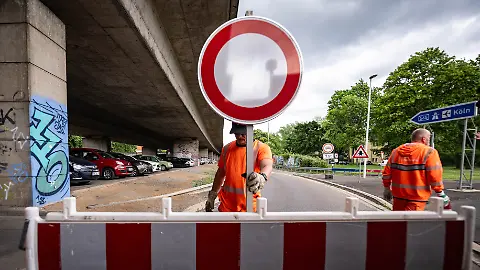 598662431