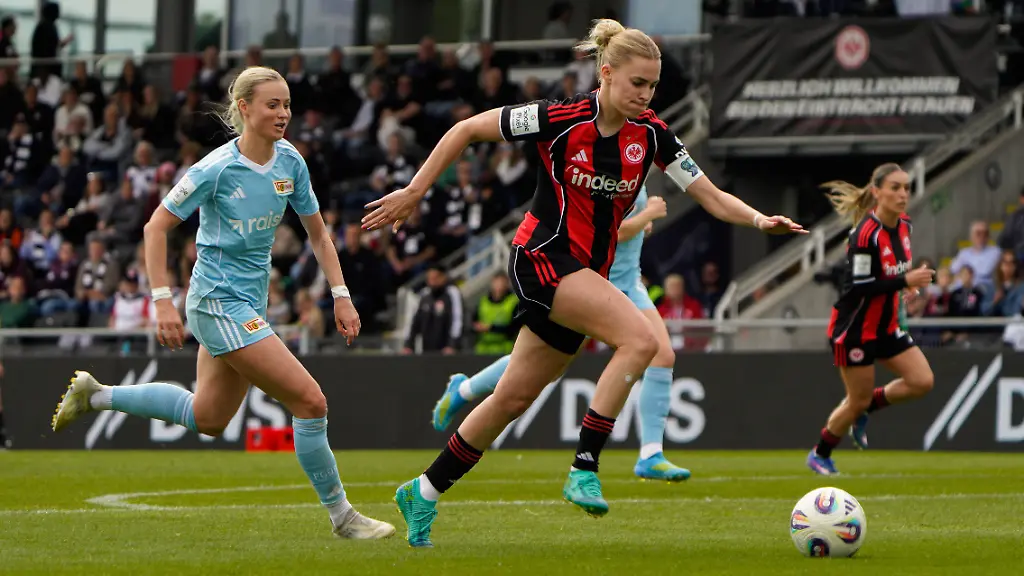 May-17-2026-FRANKFURT-GERMANY-May-17-Laura-Freigang-10-Eintracht-Frankfurt-during-Google-Pixel-Frauen-Bundesliga-at-Stadion-am-Brentanobad-on-Saturday-17th-May-Frankfurt-Germany