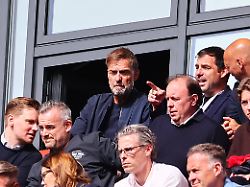 RB Leipzig St Pauli Hamburg Bundesliga Leipzig 09 05 2026 Red Bull Arena Fussball Bundesliga Spieltag 33 RB Leipzig Vs FC St Pauli Hamburg Im Bild Tribuenengast Juergen Klopp Oben Mi