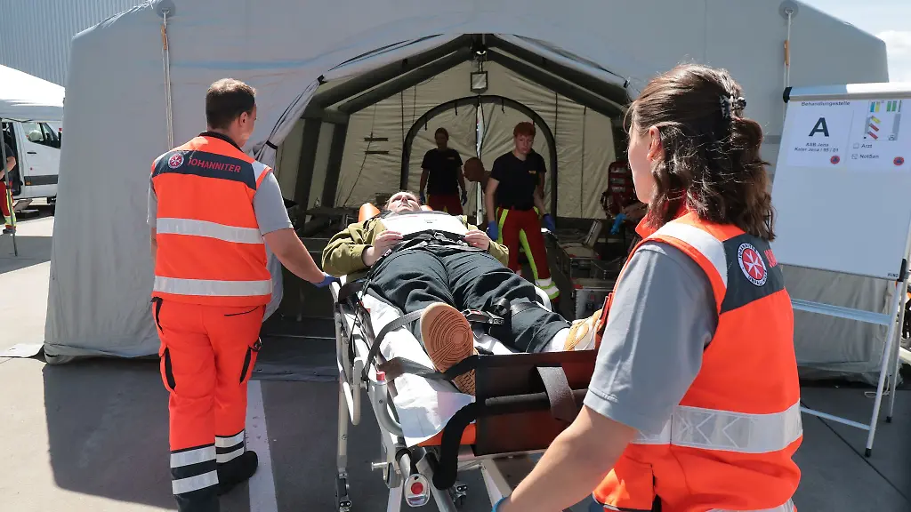 In-Gera-wurde-die-Situation-nach-einem-Erdbeben-simuliert