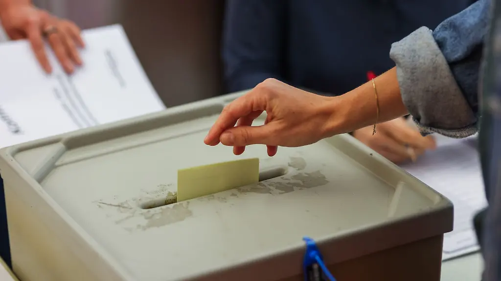 In-Aue-Bad-Schlema-wird-am-Sonntag-ein-neuer-Oberbuergermeister-gewaehlt