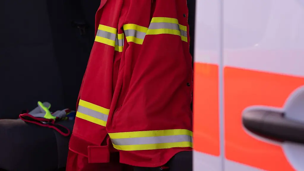 Fuer-den-Autofahrer-kam-jede-Hilfe-zu-spaet