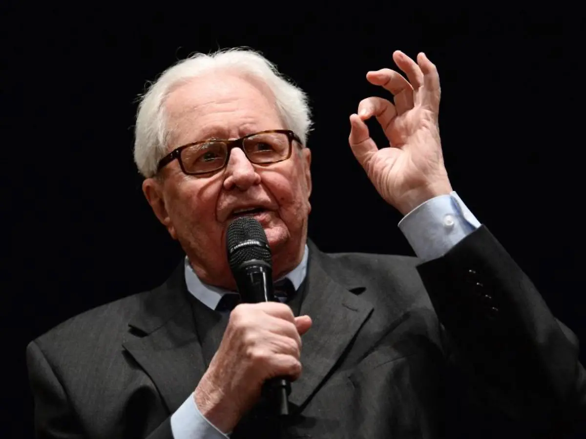 Hans-Jochen-Vogel-bei-einer-Veranstaltung-der-Friedrich-Ebert-Stiftung