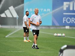 Transfer-Ticker: WM-Team verlängert mit Nationaltrainer