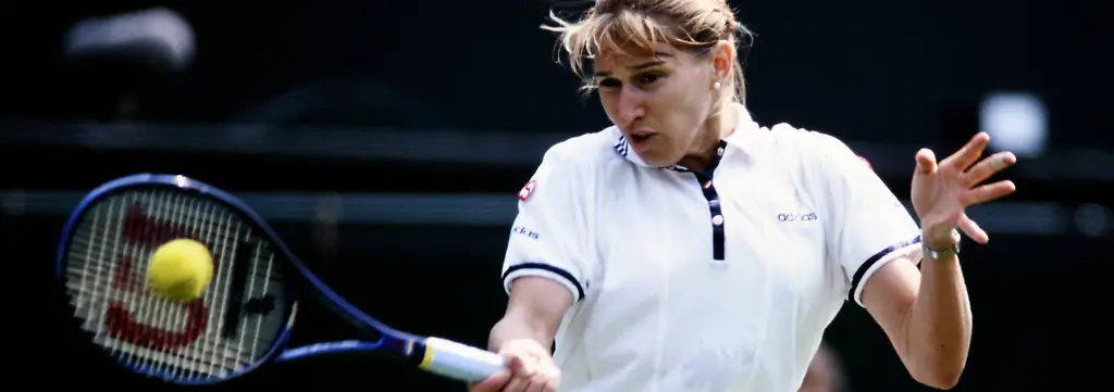 GRAF-Stefanie-Steffi-GER-Siegerin-Finale-Frauen-gegen-SANCHEZ-VICARIO-Arantxa-Tennis-All-England-Lawn-Tennis-1996-in-Wimbledon-am-06