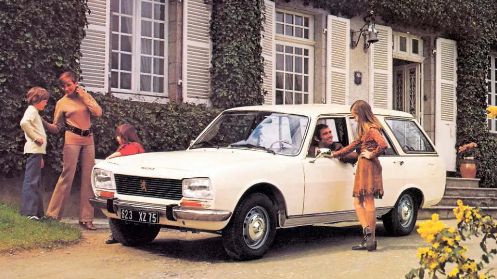 Bon-voyage-seit-100-Jahren-Es-sind-vor-allem-Familienautos-in-ikonischem-Design-wie-der-Peugeot-504-mit-denen-die-franzoesische-Marke-in-Deutschland-populaer-wurde