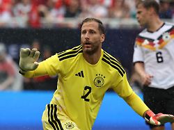 Heikle DFB-Fragen: Als Bundestrainer: Würden Sie Baumann eine Chance geben?