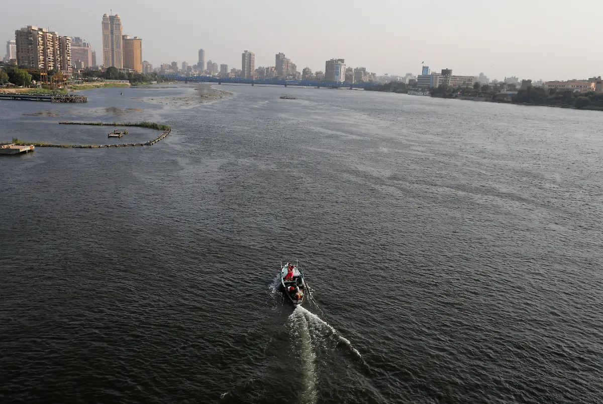 2020-07-08T000000Z-1143628152-RC25PH9SRFYG-RTRMADP-3-HEALTH-CORONAVIRUS-EGYPT-NILE