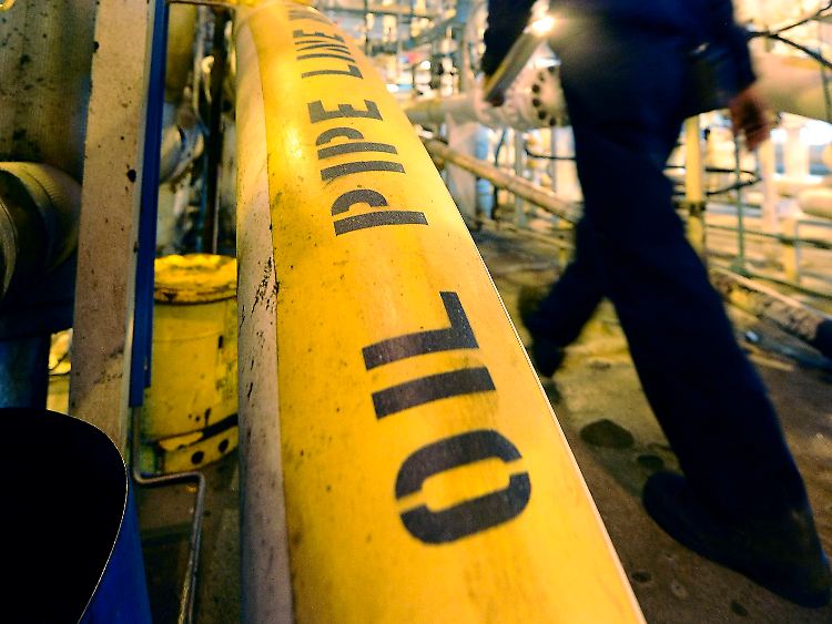 Von den US-Lagerdaten am Abend erwarten sich die Experten mehr Aufschluss über die Nachfragesituation.