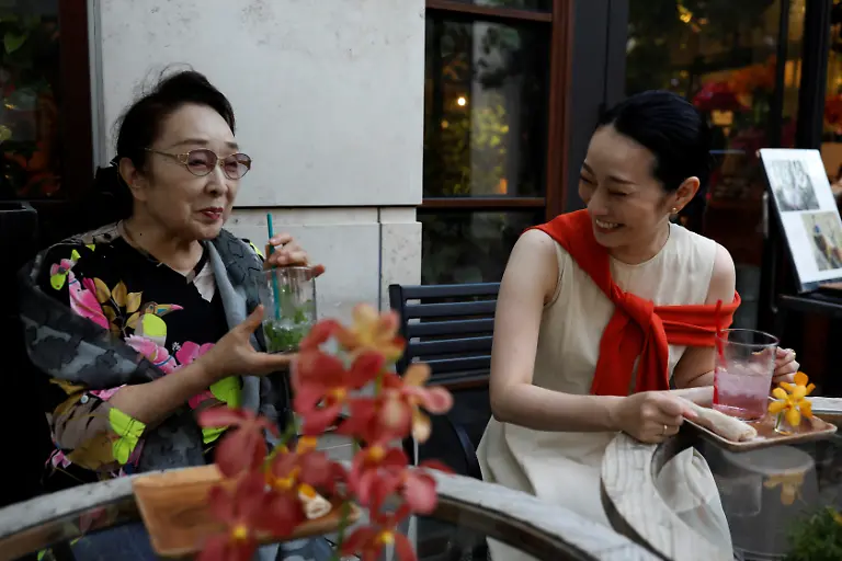 2020-07-16T060408Z-630618712-RC26UH9VNZZP-RTRMADP-3-HEALTH-CORONAVIRUS-JAPAN-GEISHA